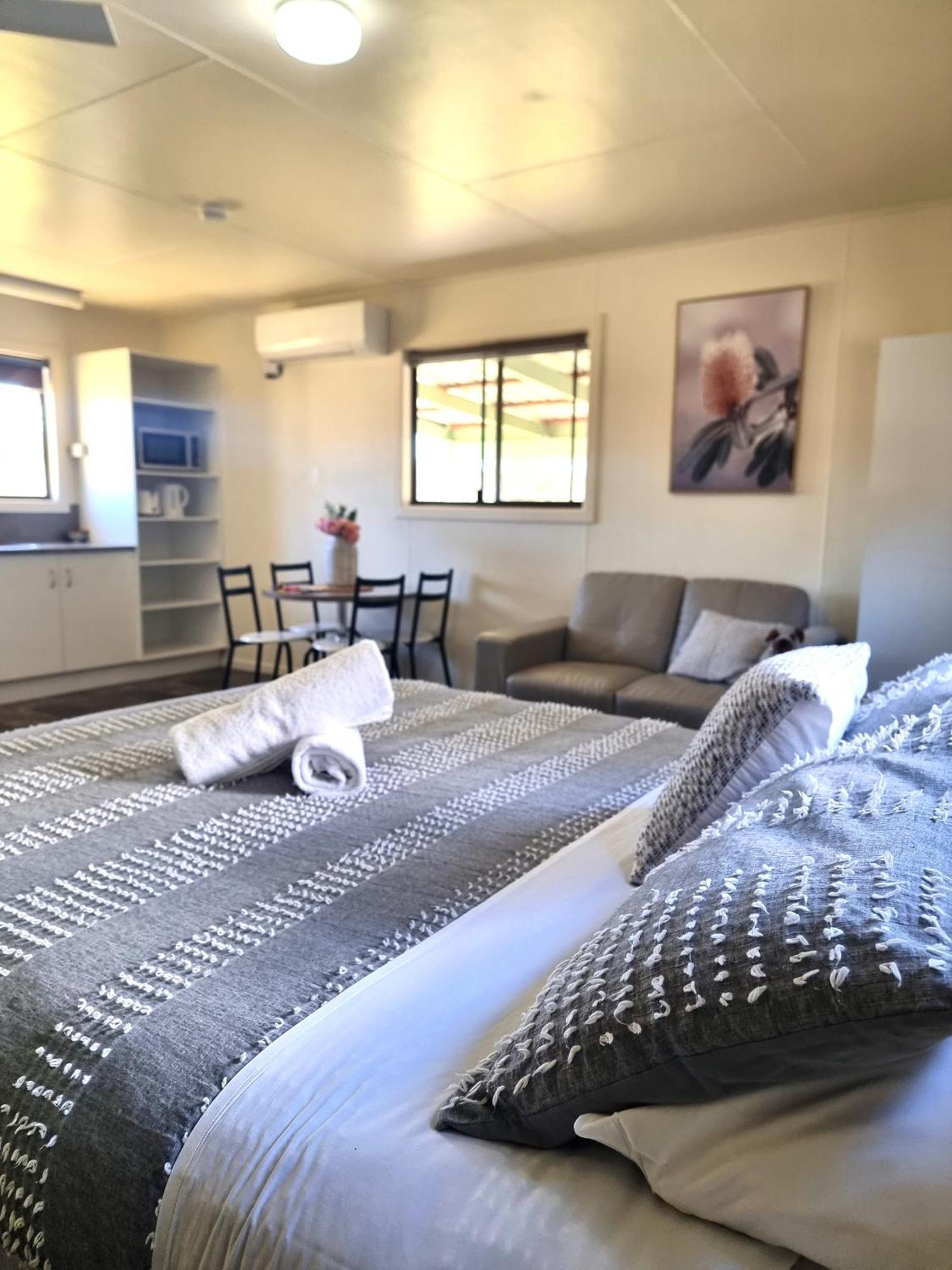 Country Style * Stanthorpe